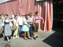 Der MEC-Bruckhäusl und deren Frauen besuchten das Herbstfest in Rosenheim am 30. August 2009